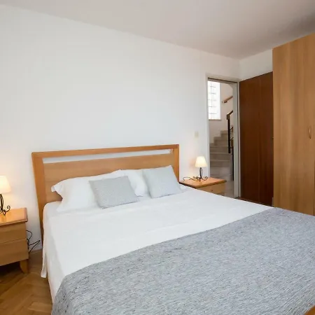 Holiday Divna Casa vacanze